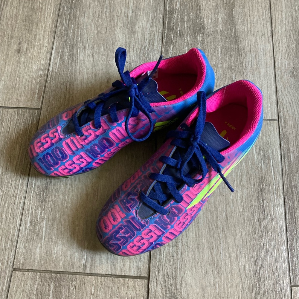 Adidas Messi cleats